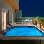 Rhodes Skyline アパートホテル イキソス