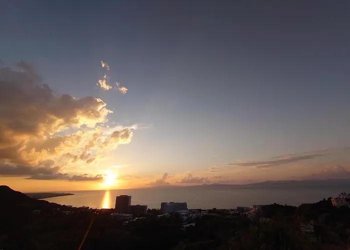 Rhodes Skyline 4* إكْسِيا