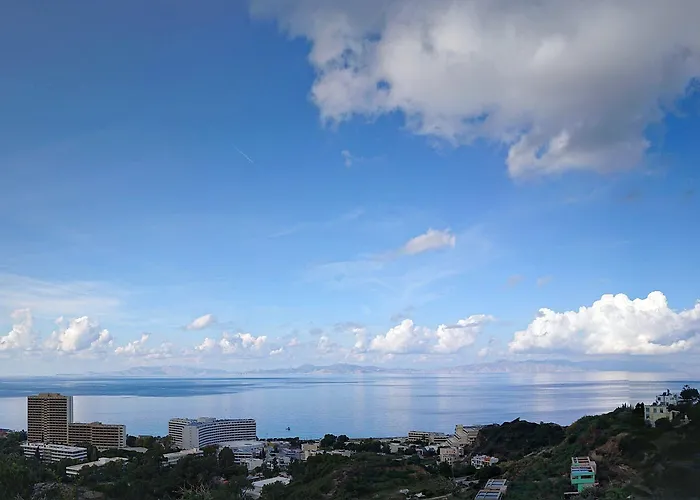 アパートホテル Rhodes Skyline