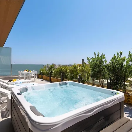 Rhodes Skyline Иксиа