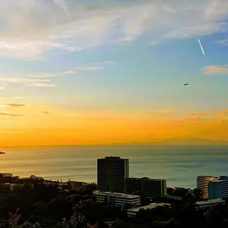 Rhodes Skyline Ιξιά