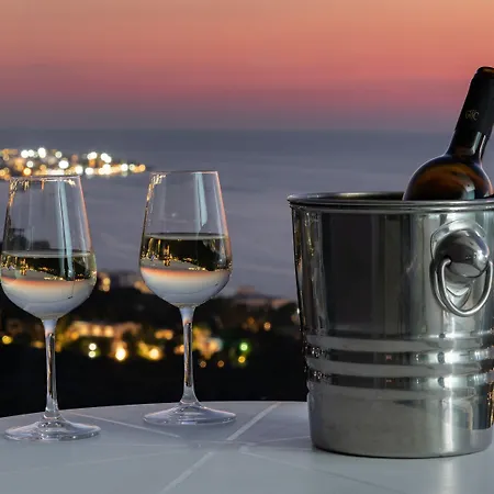 شقة فندقية Rhodes Skyline 4*